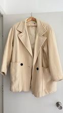 Load image into Gallery viewer, Vintage cream coat
