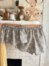 Load image into Gallery viewer, Signature Collection-Seashell shorts
