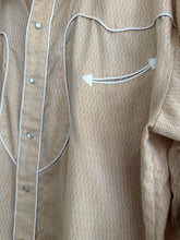 Load image into Gallery viewer, Vintage western shirt
