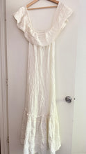 Load image into Gallery viewer, Vintage Tachi Castillo 1950s/60s cotton dress
