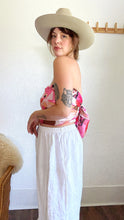 Load image into Gallery viewer, Vintage pink scarf
