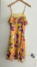 Load image into Gallery viewer, Vintage floral dress
