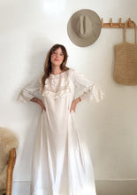 Load image into Gallery viewer, Vintage 1910 Edwardian bridal night gown
