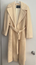 Load image into Gallery viewer, Vintage cream mohair coat
