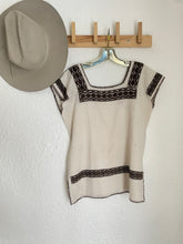 Load image into Gallery viewer, Vintage cotton embroidered top
