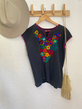 Load image into Gallery viewer, Vintage embroidered top
