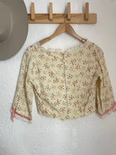 Load image into Gallery viewer, Vintage romantic blouse
