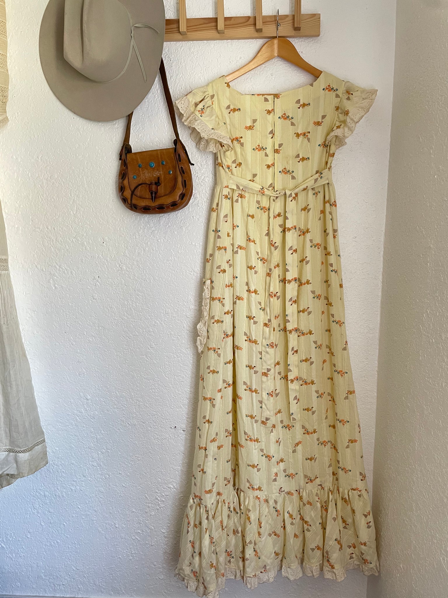 Vintage 70s maxi dress The Wild Rose Vintage Vintage 70s maxi dress The Wild Rose Vintage
