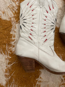 Vintage white inlay boot