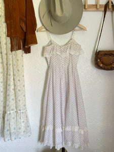 Vintage pink rose dress