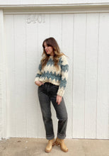 Load image into Gallery viewer, Vintage cozy sweater
