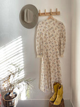 Load image into Gallery viewer, Vintage floral prairie dress
