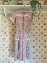 Load image into Gallery viewer, Vintage 40s/50s floral dress
