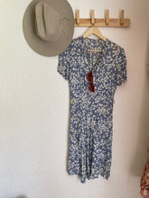 Load image into Gallery viewer, Vintage 30s blue floral dress
