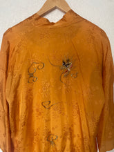 Load image into Gallery viewer, Vintage orange Kimono
