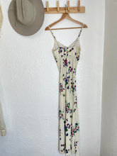 Load image into Gallery viewer, Vintage floral slip dress
