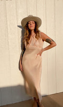 Load image into Gallery viewer, Vintage 40s collared slip dress
