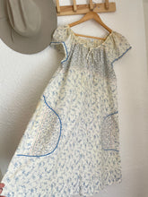 Load image into Gallery viewer, Vintage prairie dress
