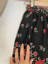 Load image into Gallery viewer, Vintage floral 2 piece set
