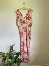 Load image into Gallery viewer, Vintage 40s  floral slip dress
