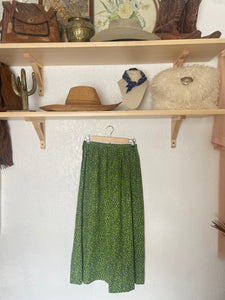 Vintage green daisy skirt